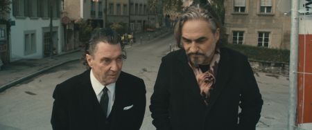 ALLES ÜBER MARTIN SUTER. AUSSER DIE WAHRHEIT