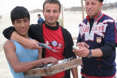 AISHEEN (STILL ALIVE IN GAZA)