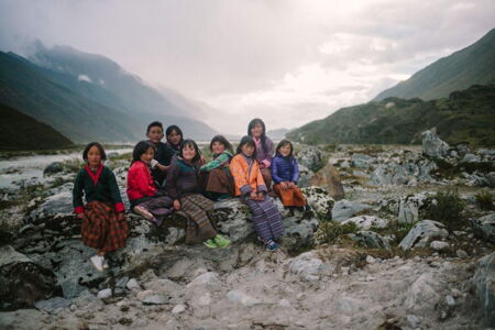LUNANA – A YAK IN THE CLASSROOM