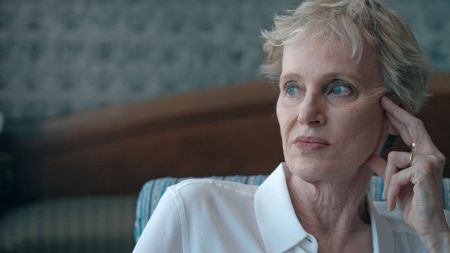 SIRI HUSTVEDT – DANCE AROUND THE SELF
