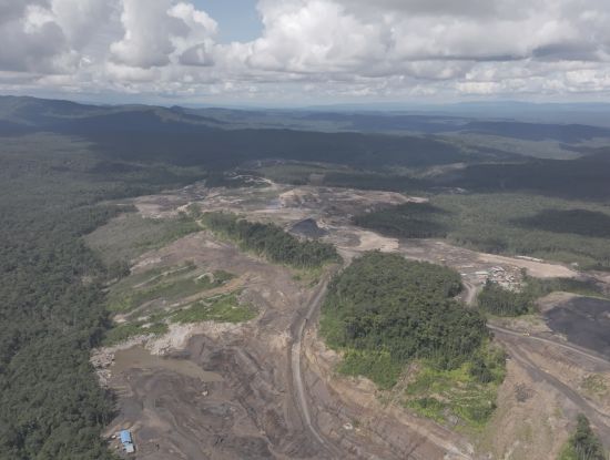 MACHT UND OHNMACHT – WENN SCHWEIZER KONZERNE LEBEN ZERSTÖREN