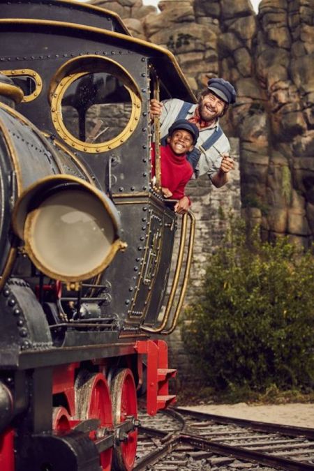 JIM KNOPF UND LUKAS DER LOKOMOTIVFÜHRER